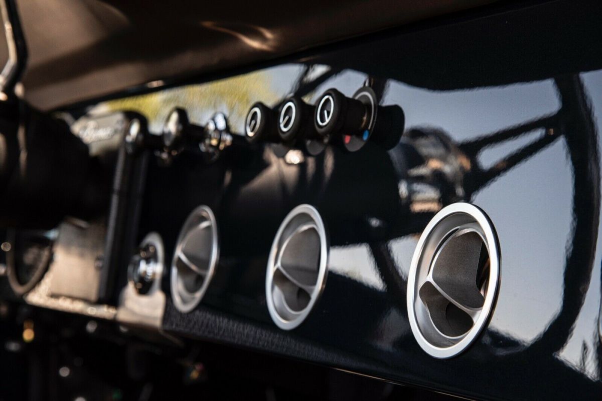 1975 Dark Blue Metallic Ford Bronco SUV