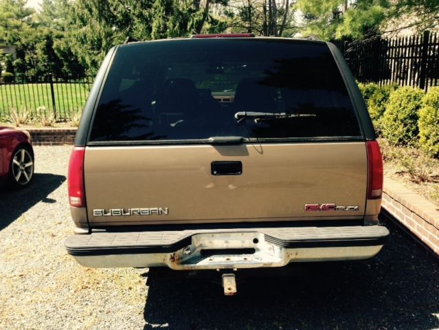 1994 Brown GMC Suburban SUV