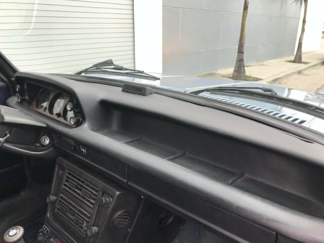 1976 BLUE/GREY BMW 2002 Coupe