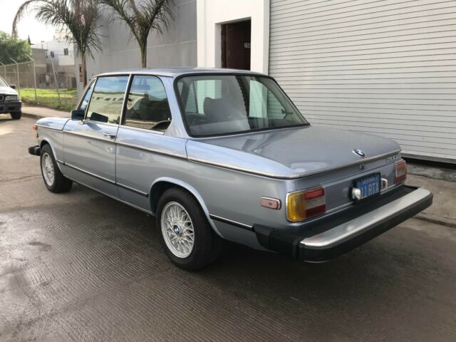 1976 BLUE/GREY BMW 2002 Coupe