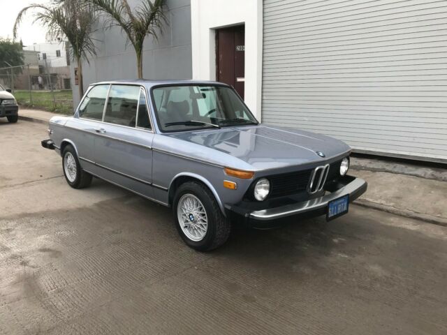 1976 BLUE/GREY BMW 2002 Coupe