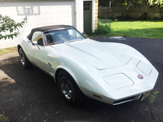 1974 White Chevrolet Corvette Convertible