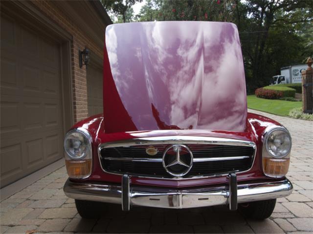 1970 Red Mercedes-Benz SL-Class --