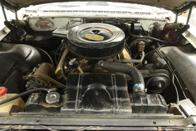 1960 White Oldsmobile 88 Sedan