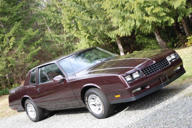 1986 Dark Red Metallic Chevrolet Monte Carlo Coupe