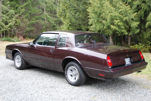 1986 Dark Red Metallic Chevrolet Monte Carlo Coupe