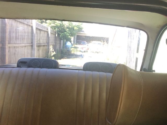 1973 Iceland green BMW 2002 Coupe