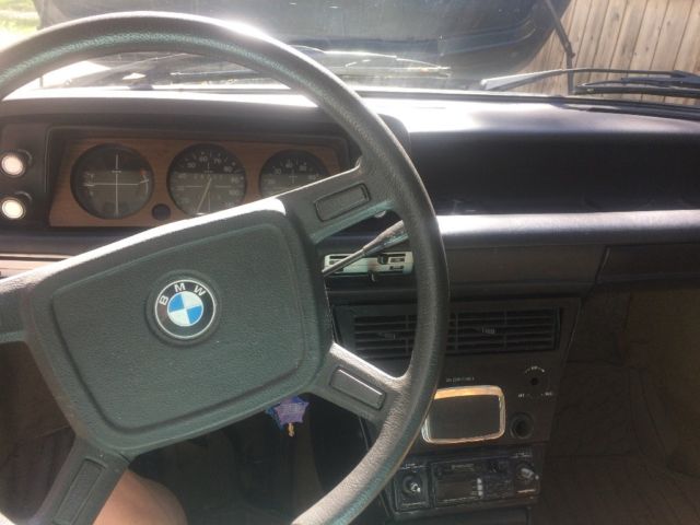 1973 Iceland green BMW 2002 Coupe