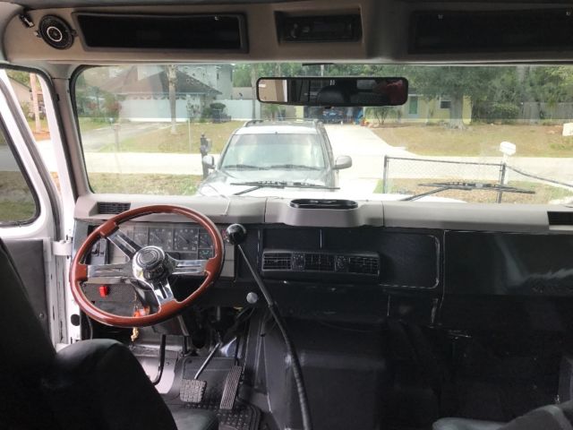 1993 White Chevrolet Other Pickups