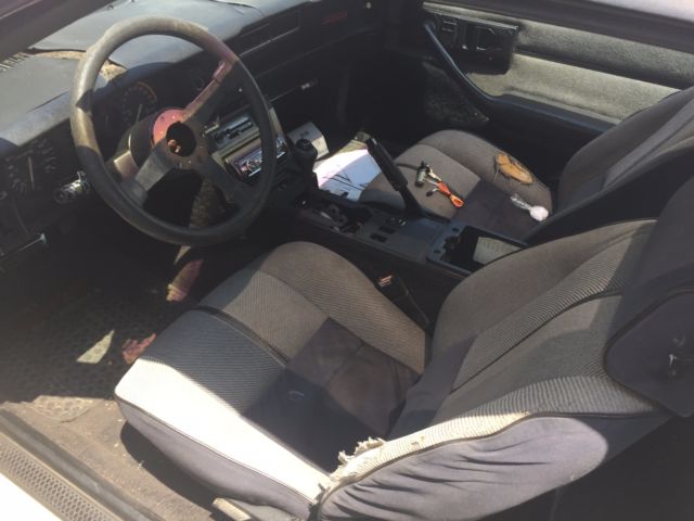 1988 White Chevrolet Camaro Coupe