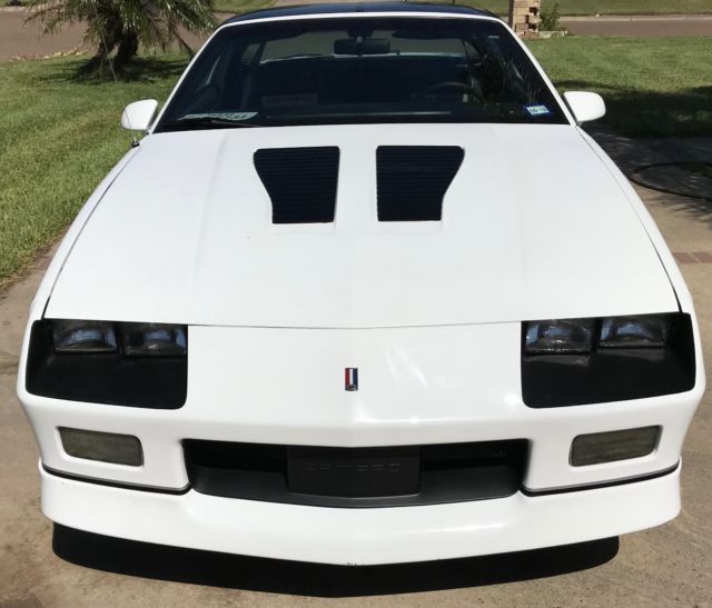 1985 White Chevrolet Camaro