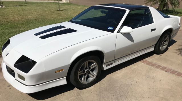 1985 White Chevrolet Camaro