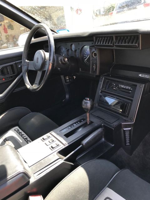 1985 White Chevrolet Camaro