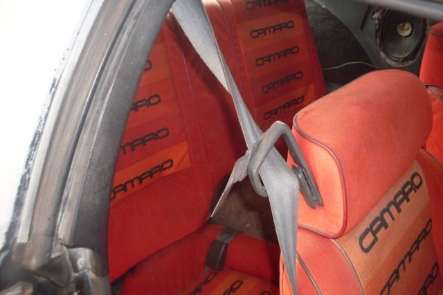 1984 BLACK  Chevrolet Camaro Coupe