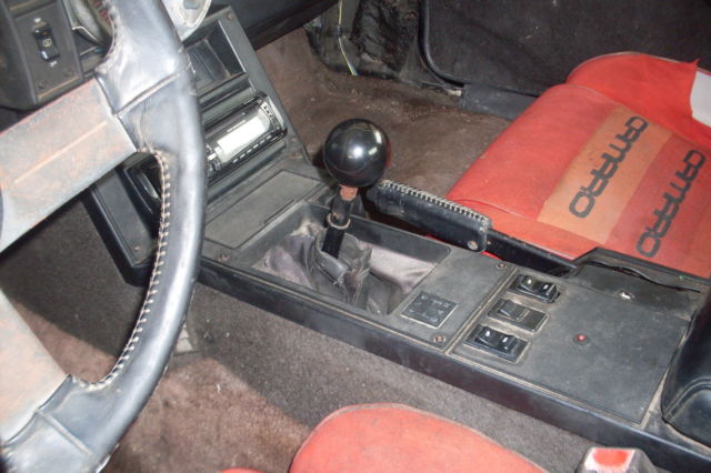 1984 BLACK  Chevrolet Camaro Coupe