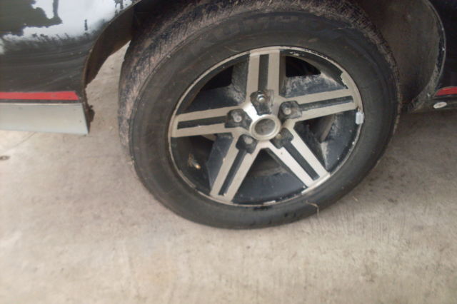 1984 BLACK  Chevrolet Camaro Coupe