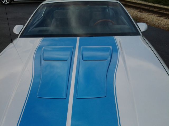 1986 silver Chevrolet Camaro Coupe