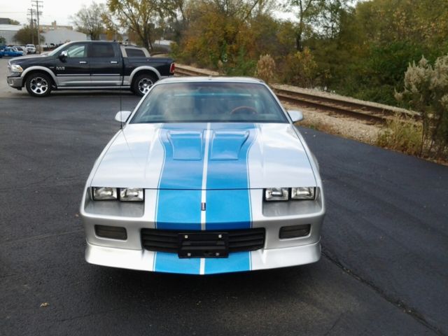 1986 silver Chevrolet Camaro Coupe
