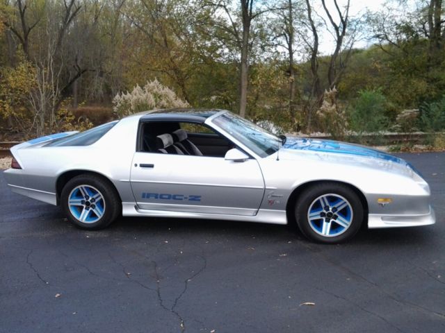1986 silver Chevrolet Camaro Coupe