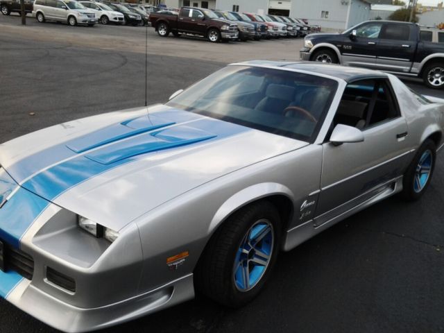 1986 silver Chevrolet Camaro Coupe