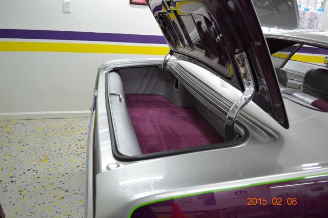 1971 Purple/ Silver Plymouth Barracuda