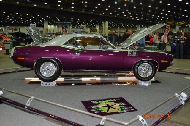 1971 Purple/ Silver Plymouth Barracuda