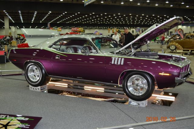 1971 Purple/ Silver Plymouth Barracuda