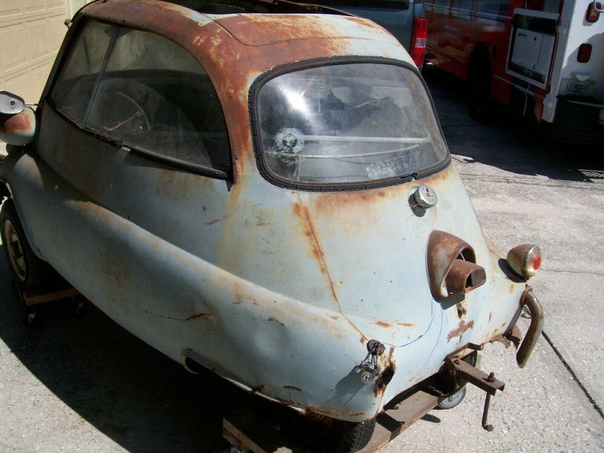 1957 Blue BMW Isetta 300