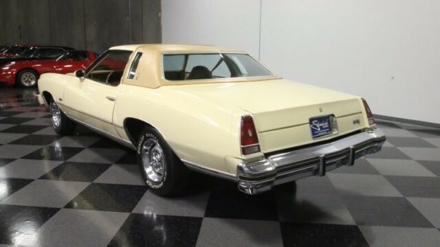 1976 Cream Chevrolet Monte Carlo Hardtop