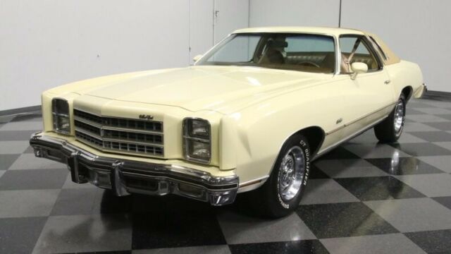 1976 Cream Chevrolet Monte Carlo Hardtop