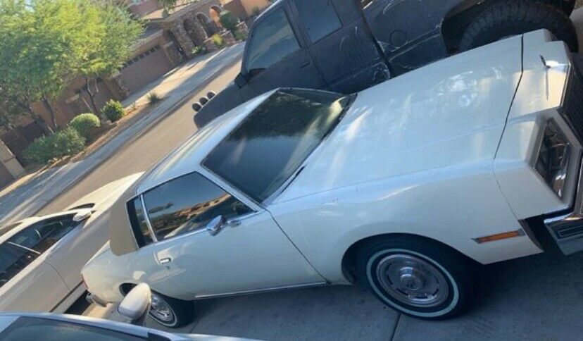 1980 Yellow Buick Regal