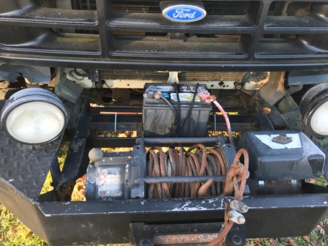 1994 Black Ford Bronco pu/suv