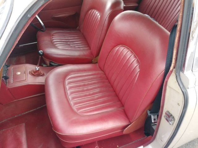 1967 tan Jaguar Other Sedan