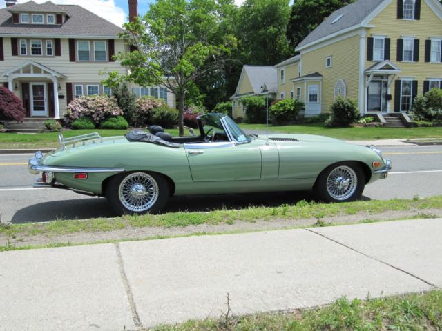 1970 WILLOW GREEN Jaguar E-Type Convertible