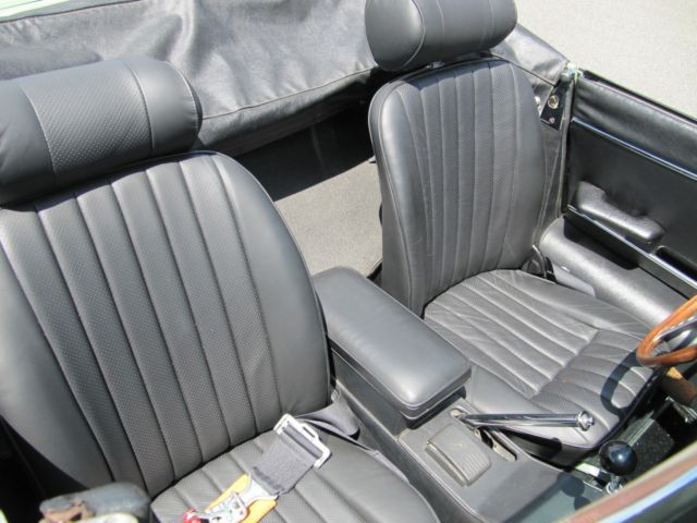 1970 WILLOW GREEN Jaguar E-Type Convertible