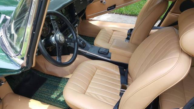 1972 british racing green Jaguar E-Type