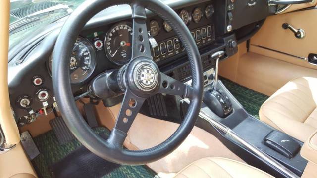 1972 british racing green Jaguar E-Type