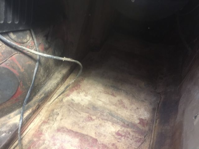 1972 Burgundy Jaguar E-Type Convertible