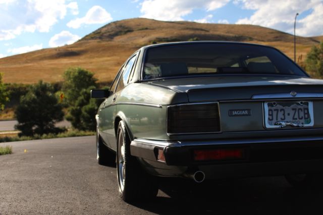 1994 Green Jaguar XJ12 Sedan
