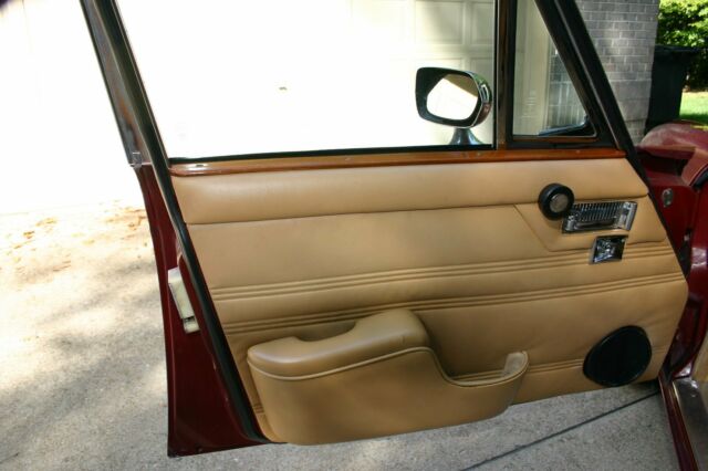 1973 regency red Jaguar XJ6 Sedan