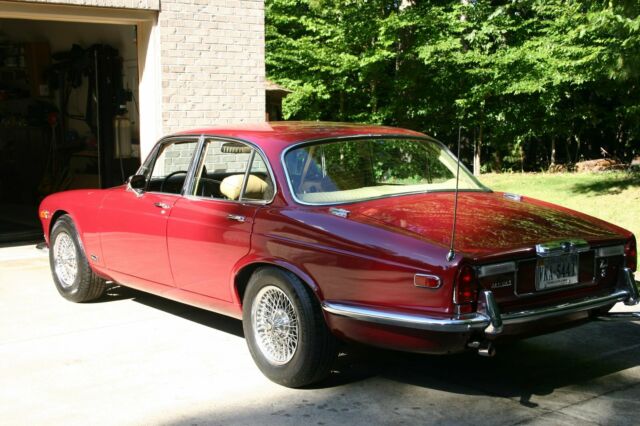 1973 regency red Jaguar XJ6 Sedan