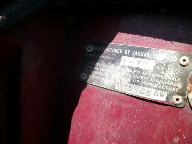 1971 Burgundy Jaguar XJ6 Sedan