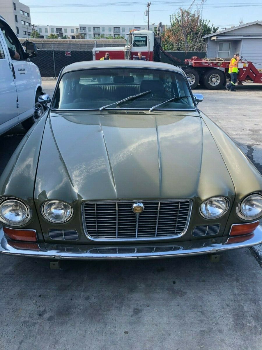 1973 Green Jaguar XJ6 Sedan