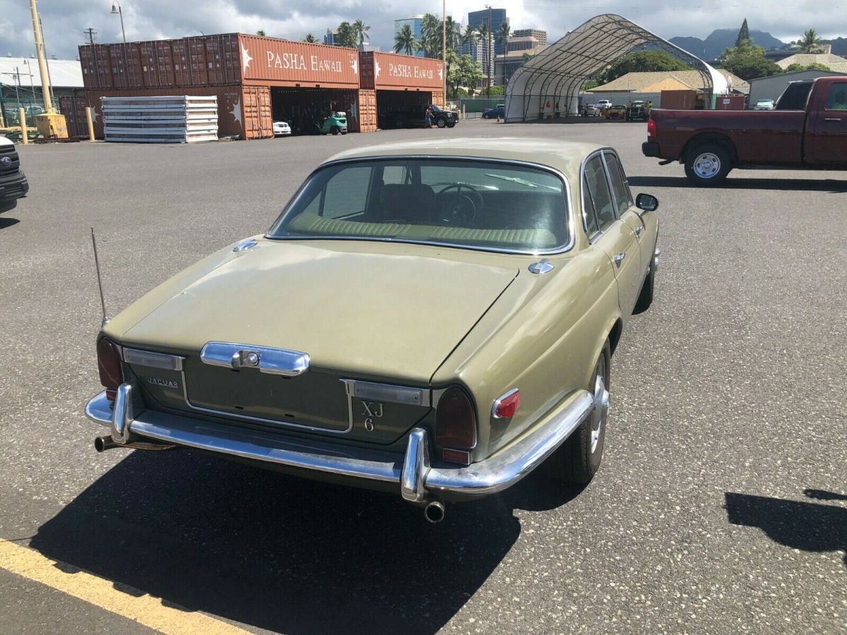 1973 Green Jaguar XJ6 Sedan