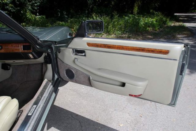 19900000 Teal Jaguar XJS Convertible