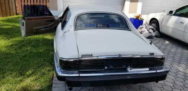 1993 White Jaguar XJS Coupe
