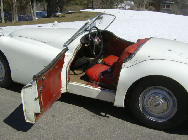 1952 White Jaguar XK Roadster Convertible