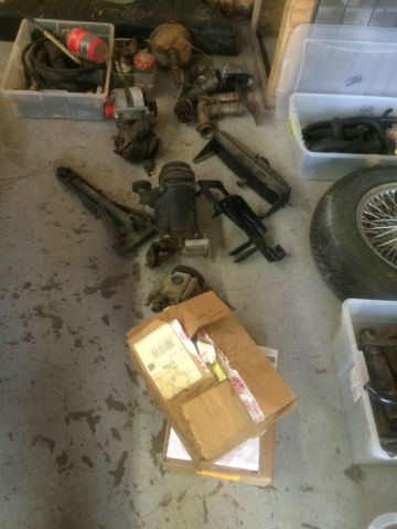 1973 SILVER Jaguar E-Type 2+2