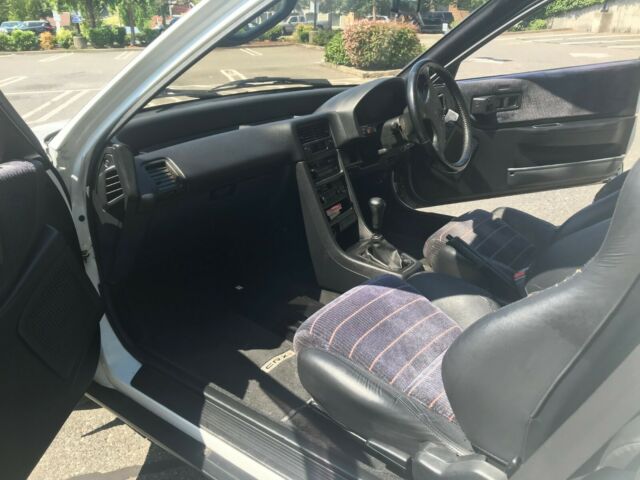 1990 White Honda CRX Hatchback