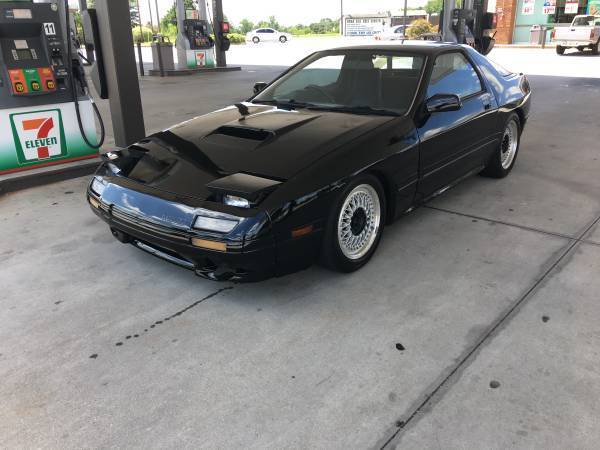1990 Black Mazda RX-7 Coupe